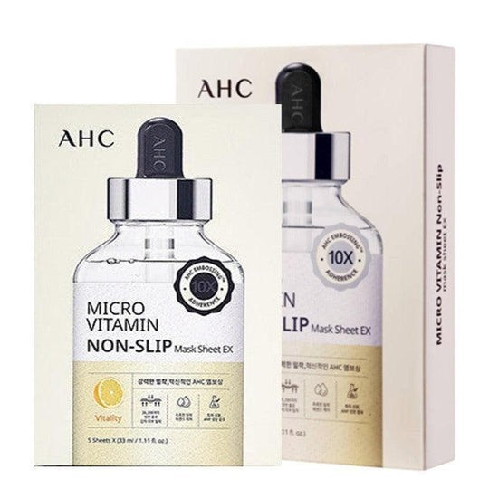 AHC 维 C 魔力贴面膜正面包装图，白色袋装设计，清晰展示品牌与 5 片装规格信息。