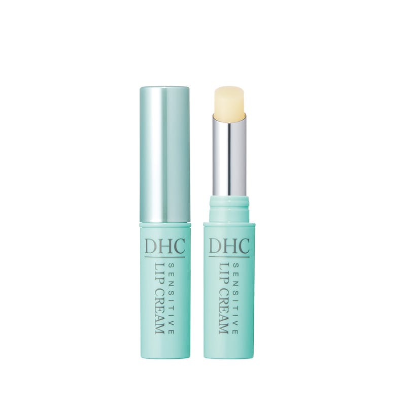 DHC 敏感肌专用护唇膏正面特写，展示标准规格管身与品牌标识