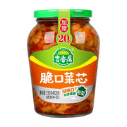 吉香居脆口菜芯 350g 玻璃瓶装正面图，展示清淡爽口的榨菜本体