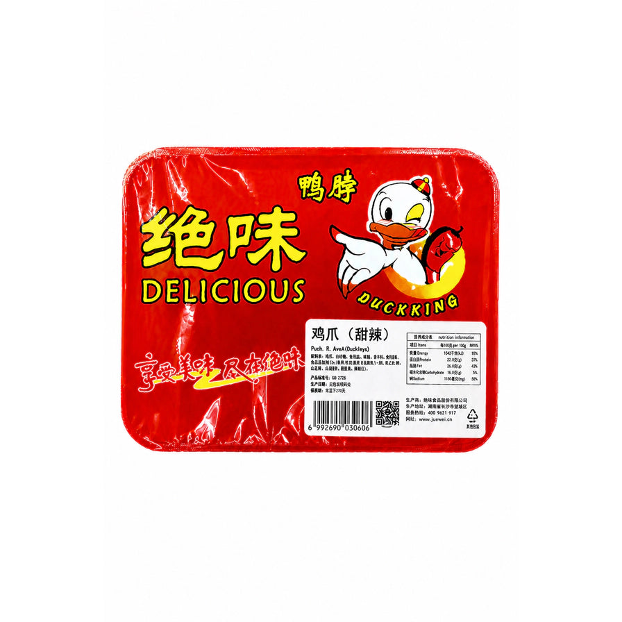绝味甜辣鸡爪红色包装正面图，包装上印有卡通鸭子形象及甜辣口味标识。