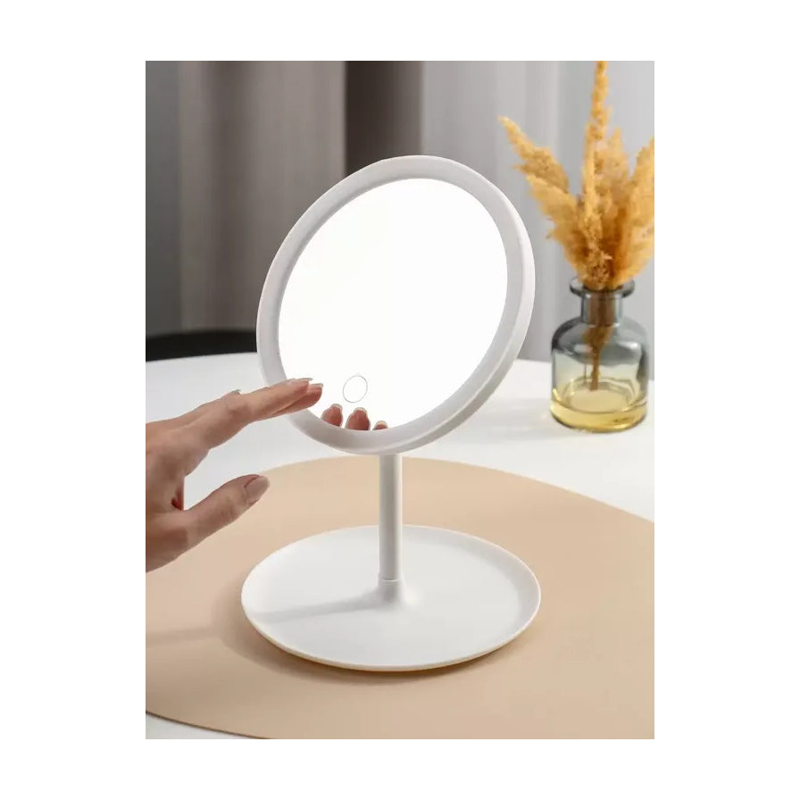 生活场景图展示手指轻触开启 LED 柔光环，背景为整洁桌面。