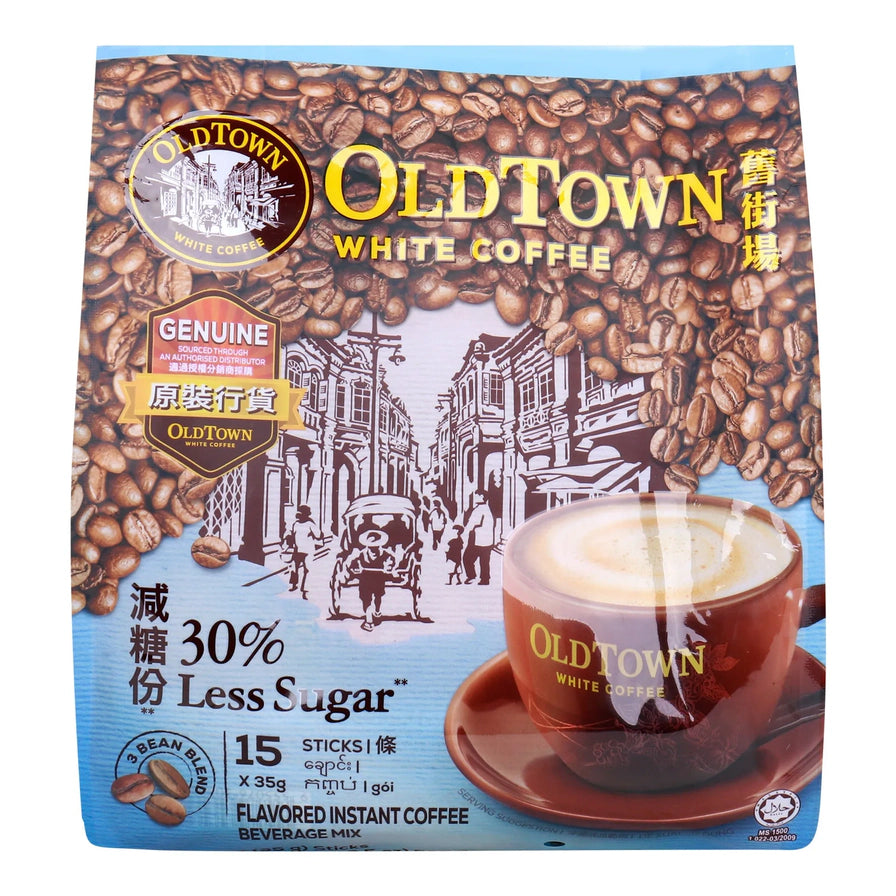 OldTown旧街场三合一速溶白咖啡30%低糖版包装正面，蓝色背景，标有减糖30%字样。