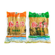 两袋500克装的梅菜芯，左侧为橙色包装的清甜口味，右侧为绿色包装的咸口味，展示了产品的正面包装设计。