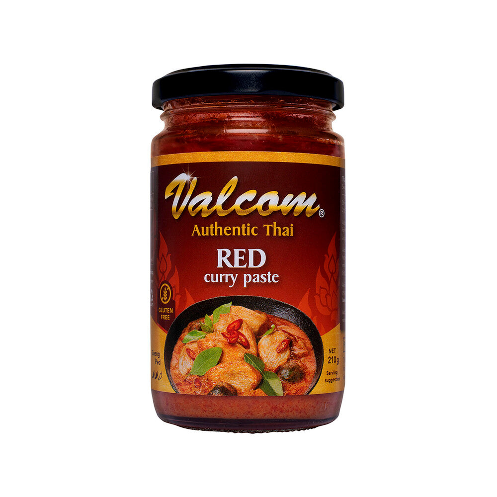 Valcom 红咖喱酱单瓶正面特写，红色标签清晰可见