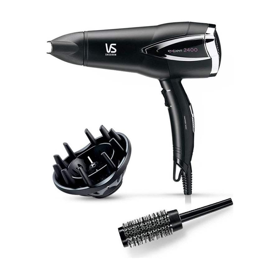 VS Sassoon Expert Turbo 2400 黑色电吹风主机，配有扩散风嘴和圆形造型梳配件，白色背景产品图。