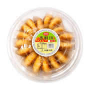 英旭达绿豆味香酥饼500g圆盘装，白色背景下的俯视图，展示透明包装盒内整齐排列的独立包装点心。